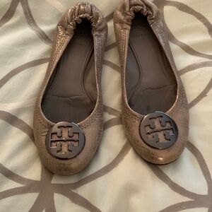 Tory Burch Women's Textured Brown Flats